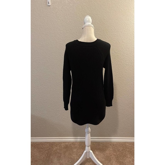 Quinn Black Crewneck Sweater Size S/P/P - Picture 2 of 3